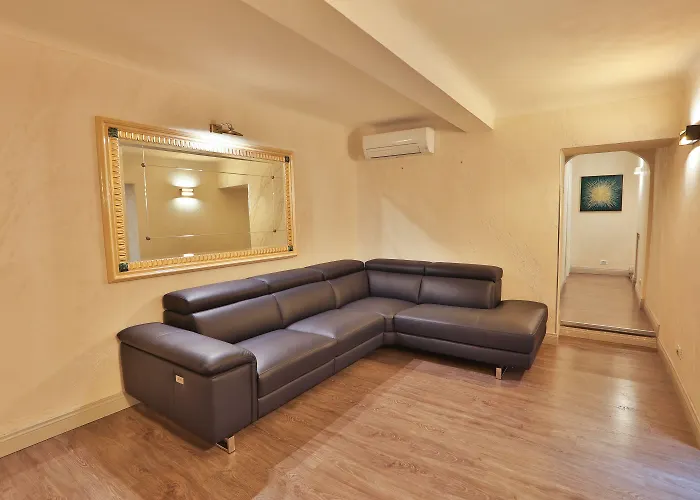 Grottini Luxury ~ Pantheon 4* Rzym